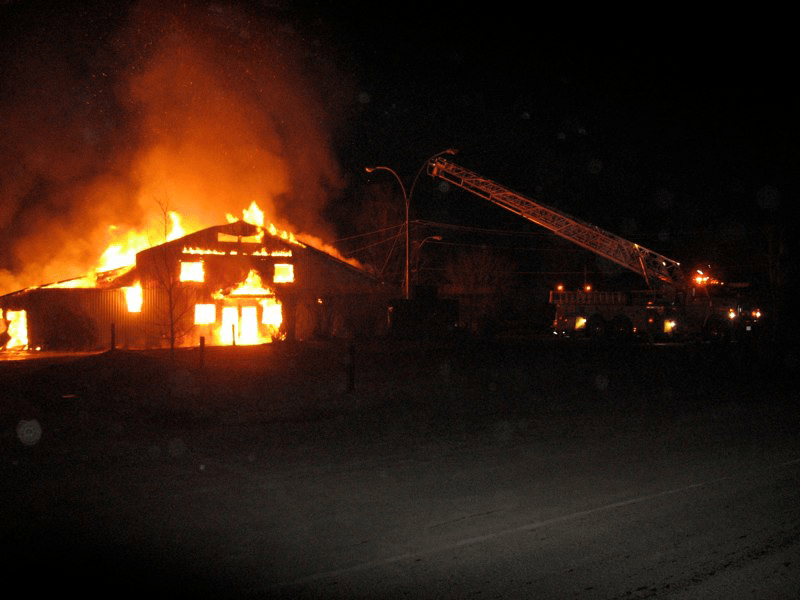 This image has an empty alt attribute; its file name is 006.png